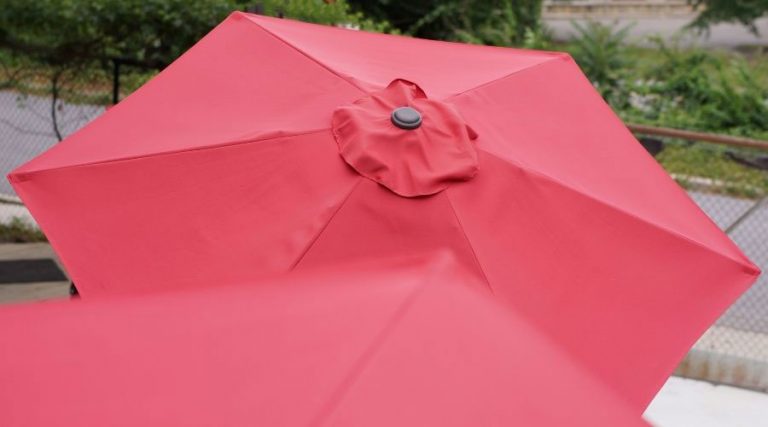 How to Tilt Your Patio Umbrella (& Why Umbrella Won’t Tilt) – Backyard ...